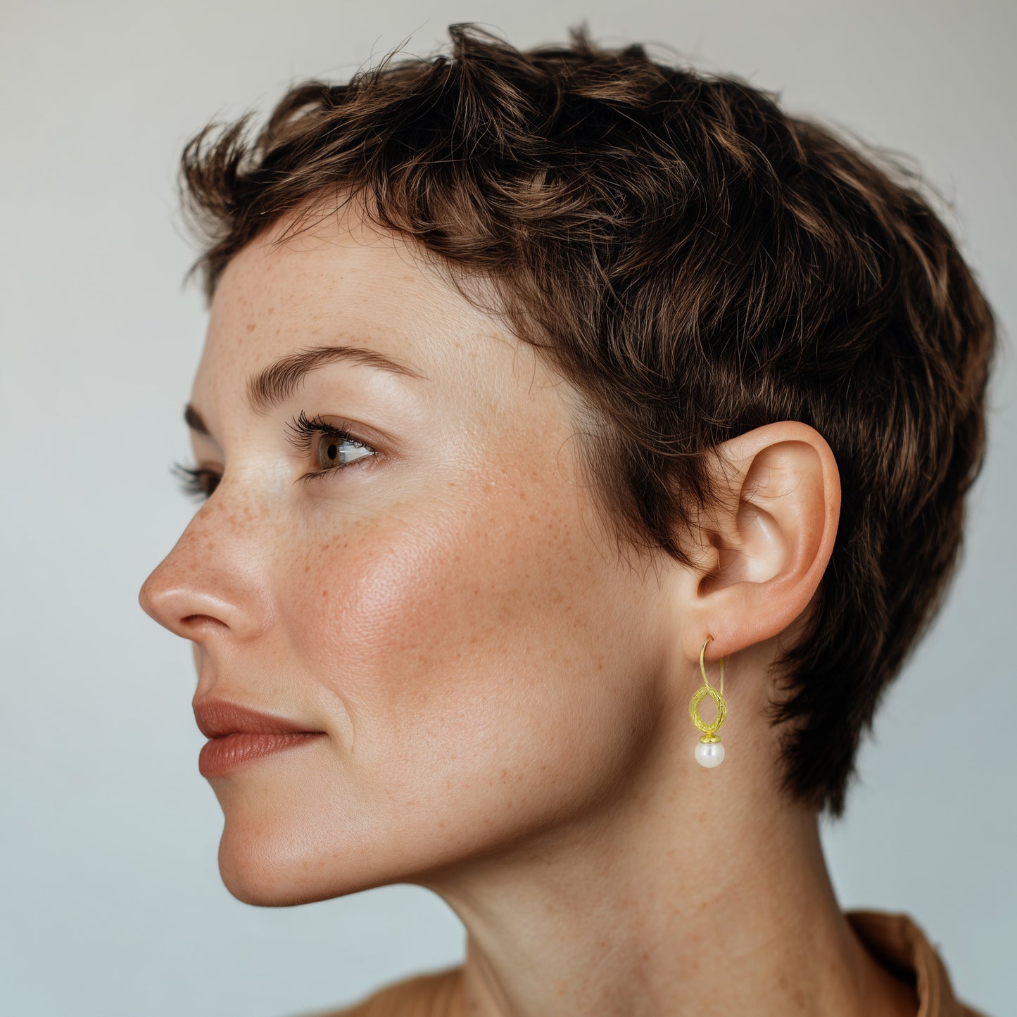 18k Gold Carved Pearl Teardrop Earrings