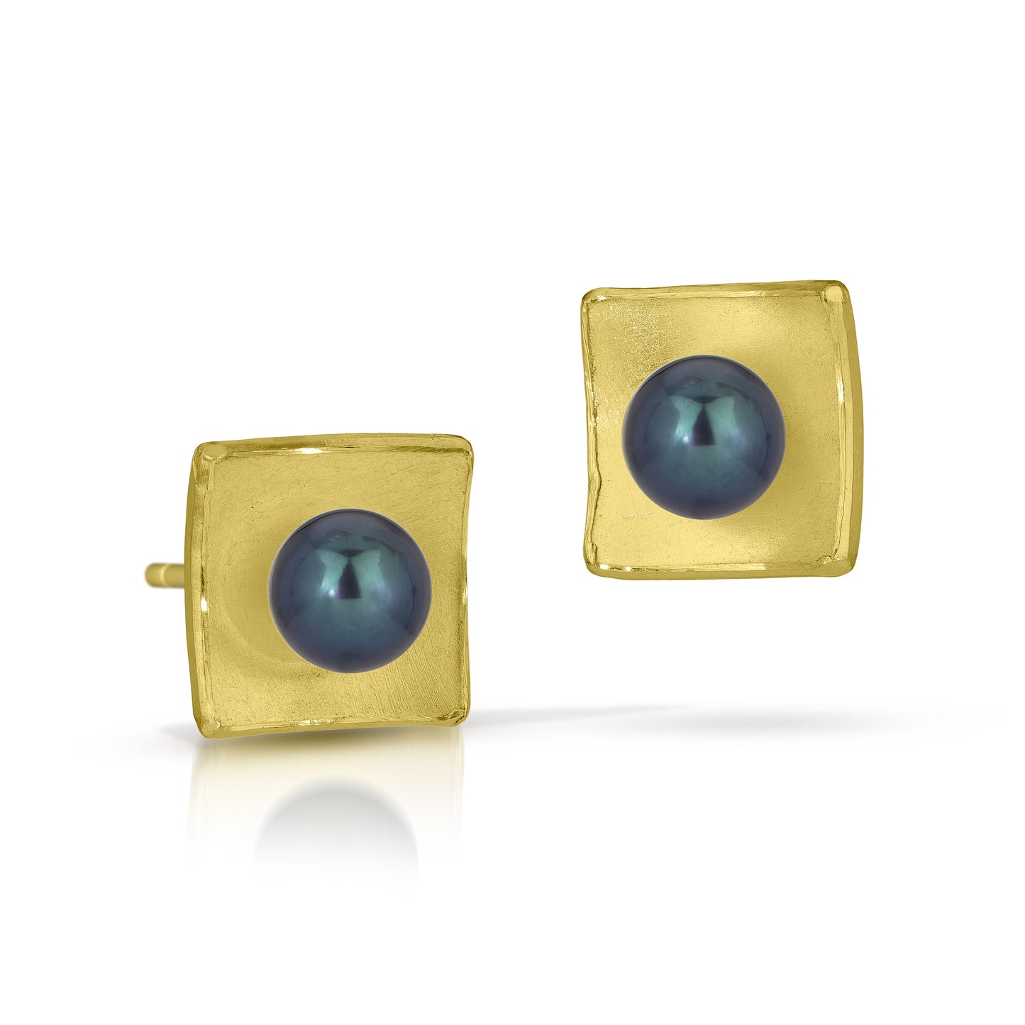 18k Gold Concave Square Post Earrings with Pearl