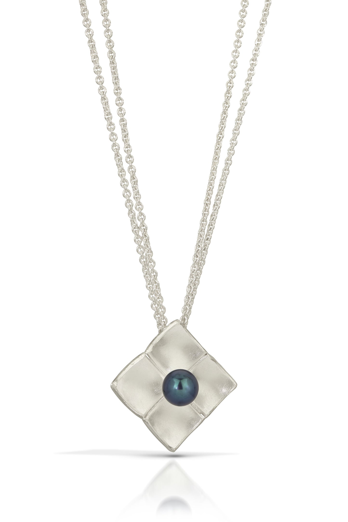 Silver Flower Pearl Necklace
